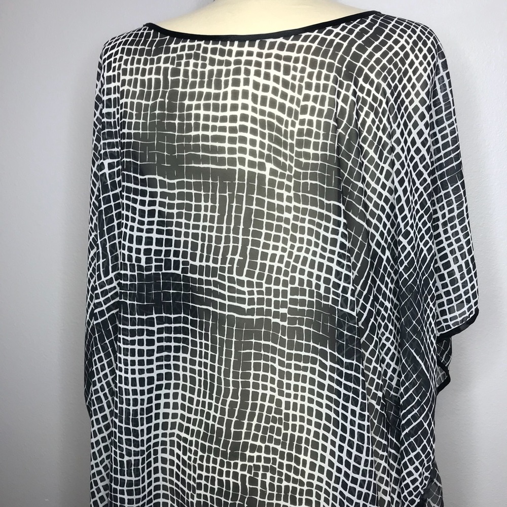 Tunic - Picture 3 of 4